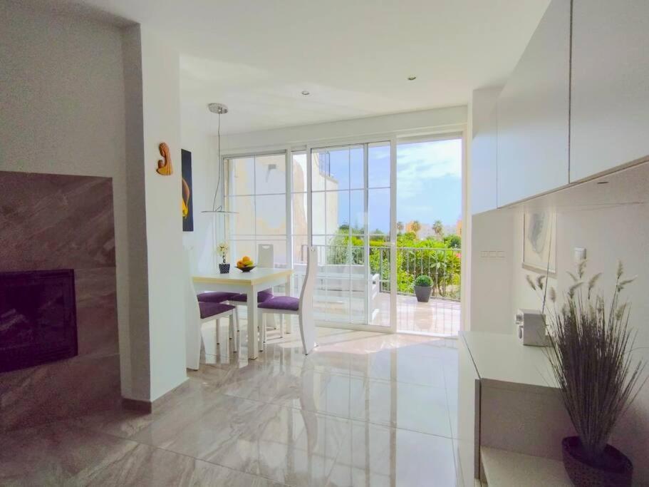 Beautiful 3 Bedroom Townhouse In Urb. Tropicana, נרחה מראה חיצוני תמונה